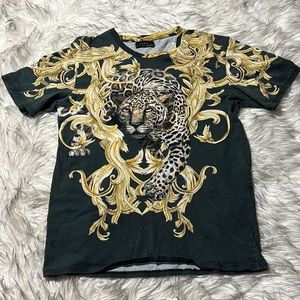 Zara Men Size Small Green Cheetah Graphic T-Shirt Cotton Crew Neck Gold